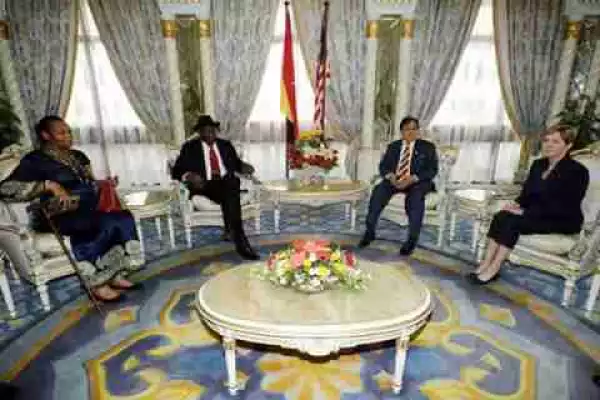 Head Of Malaysian Government Hosts Goodluck Jonathan (Photos)